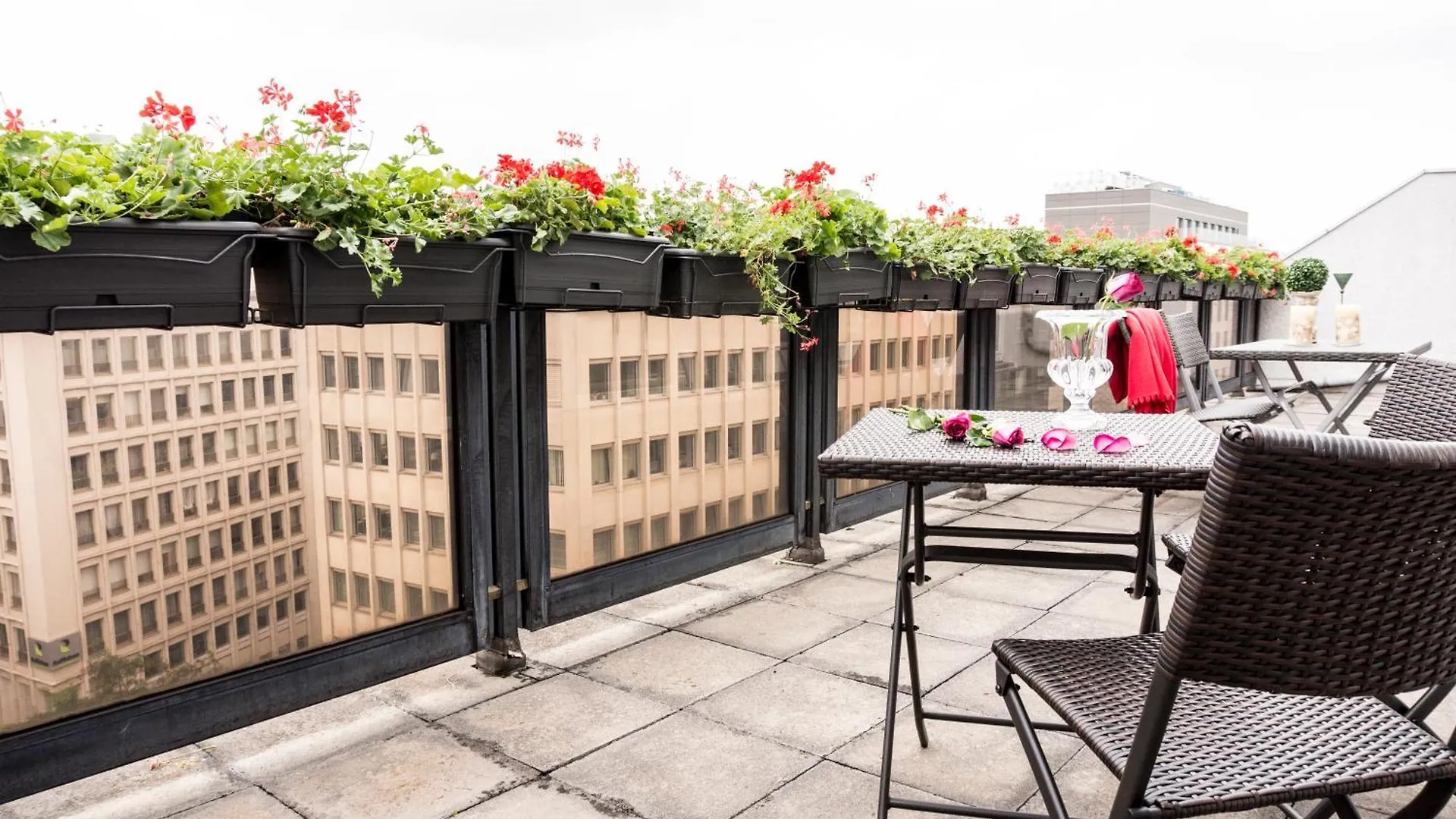 The Queen Luxury Apartments - Villa Marilyn Luxembourg 0*,  Luxembourg