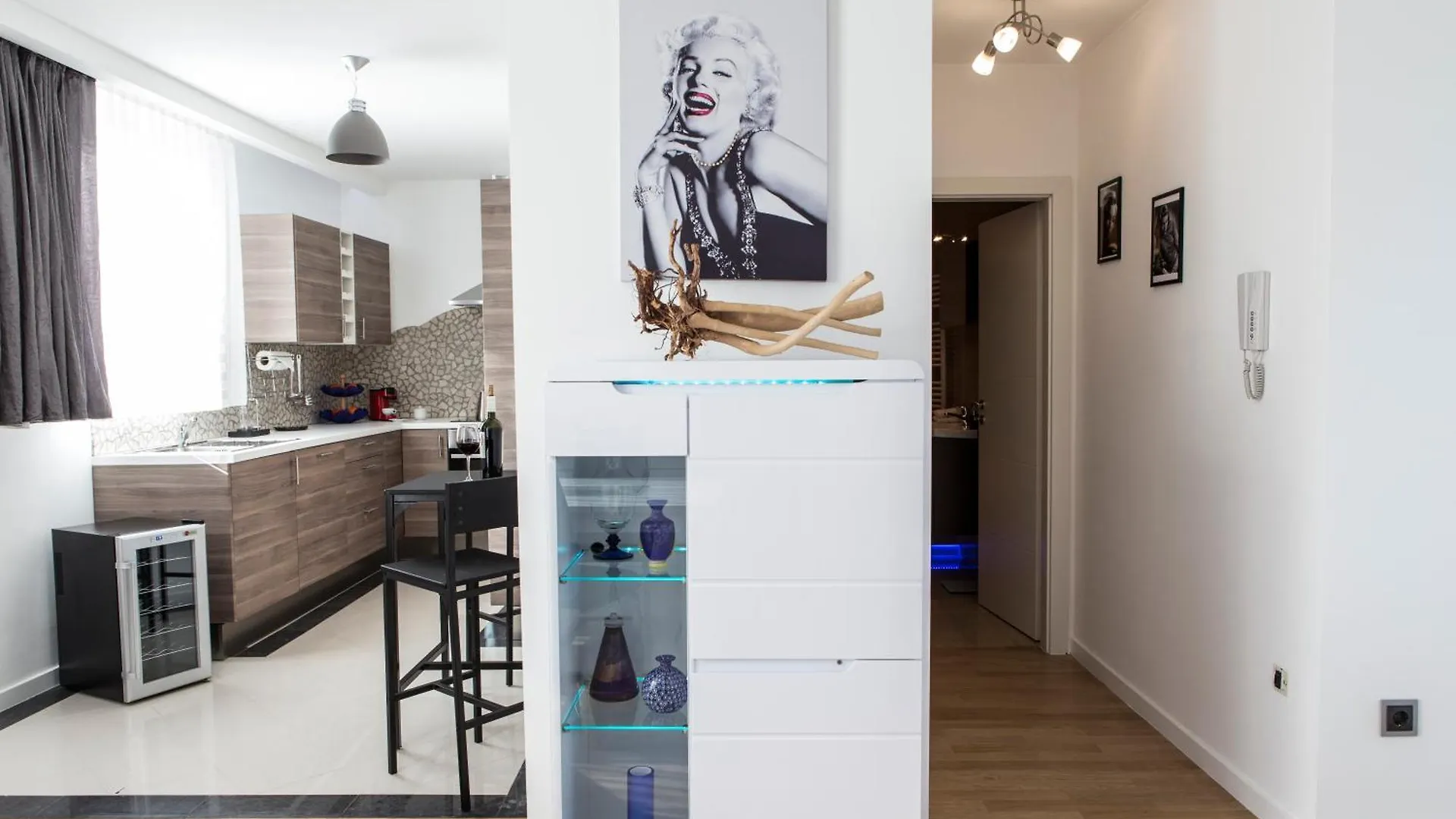 The Queen Luxury Apartments - Villa Marilyn Luxembourg